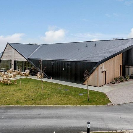 Woodland Lakes Lodges サースク エクステリア 写真