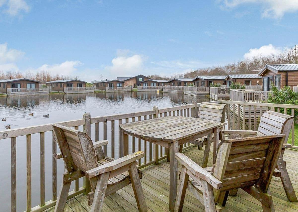 Woodland Lakes Lodges サースク エクステリア 写真