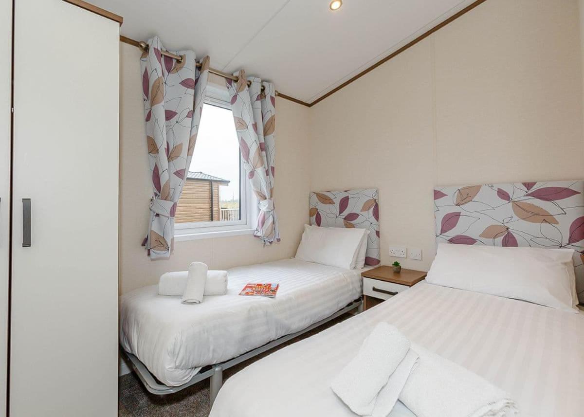 Woodland Lakes Lodges サースク エクステリア 写真