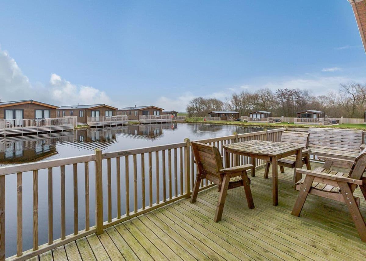 Woodland Lakes Lodges サースク エクステリア 写真