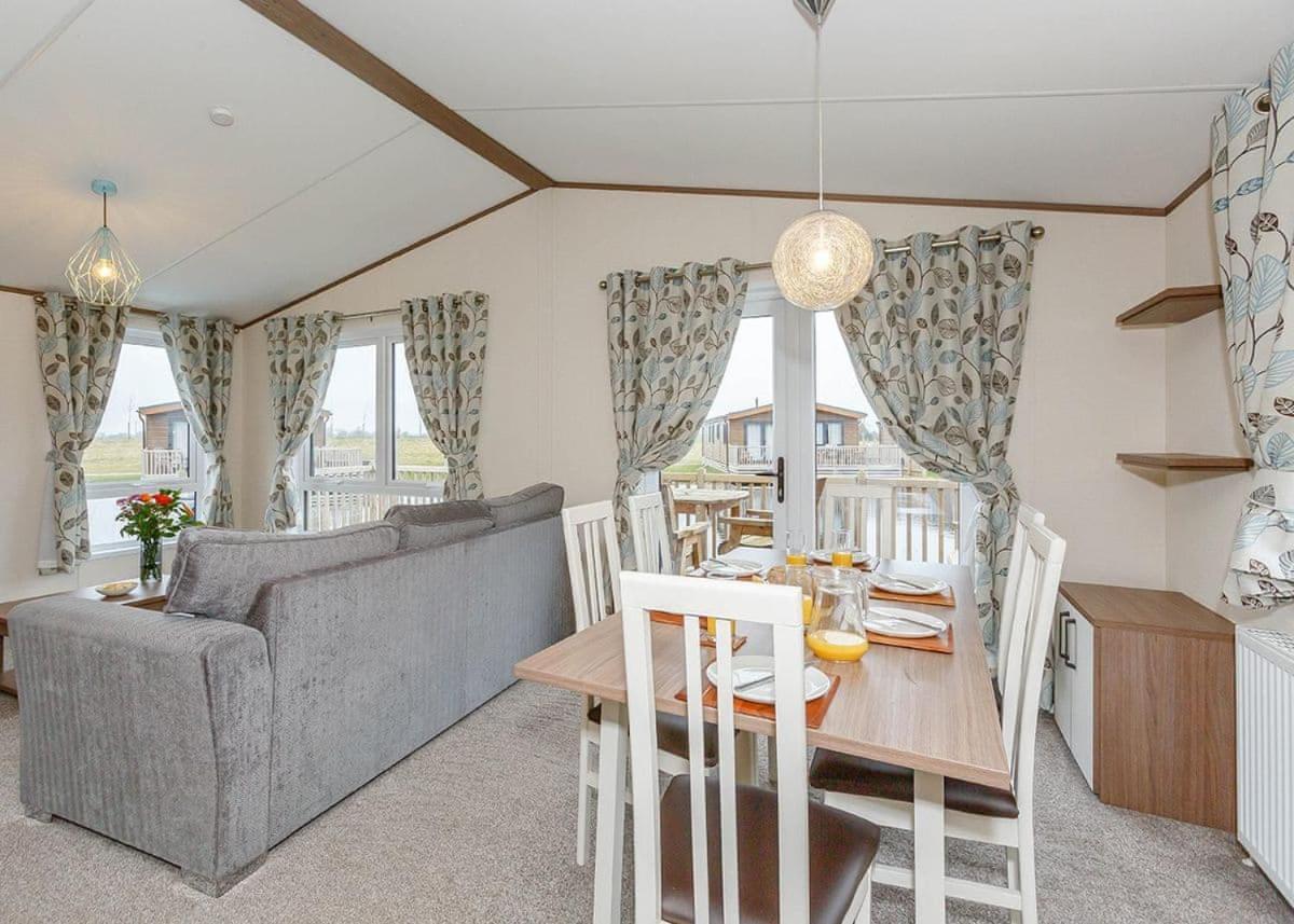 Woodland Lakes Lodges サースク エクステリア 写真