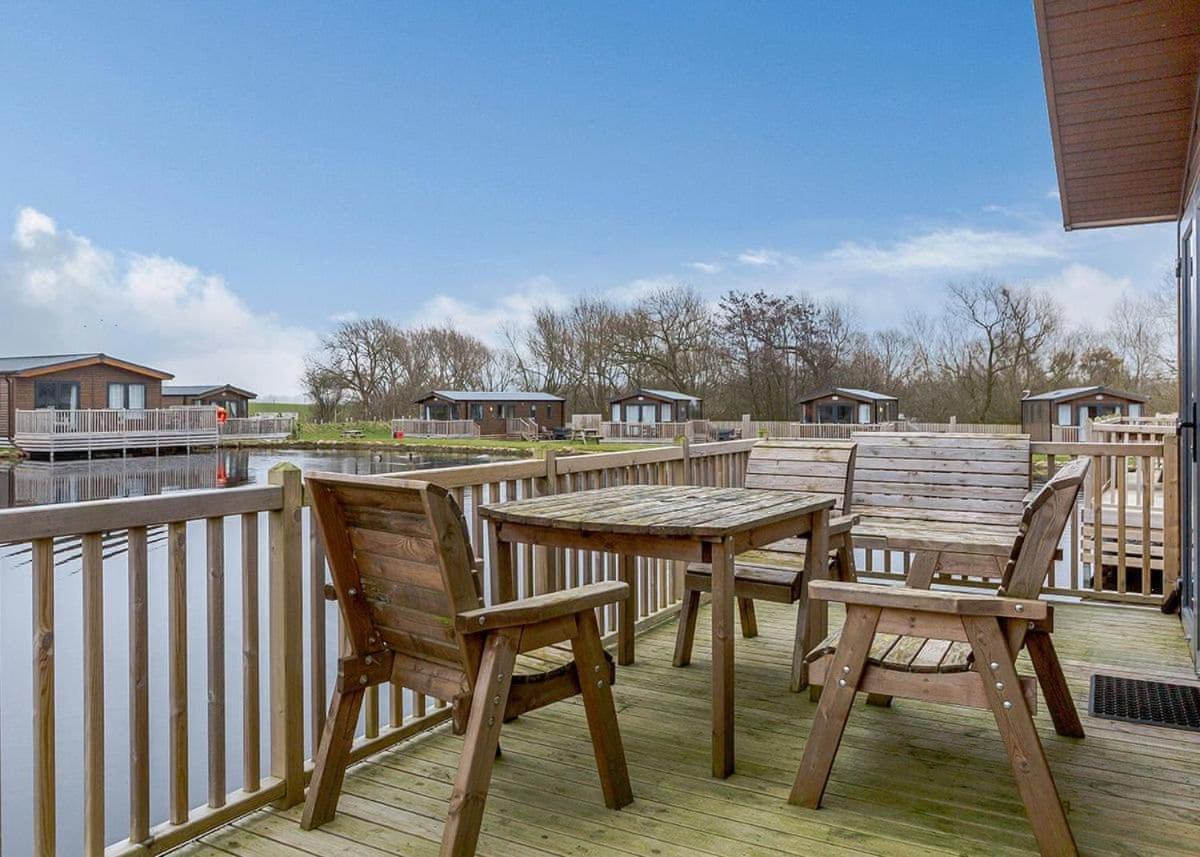 Woodland Lakes Lodges サースク エクステリア 写真